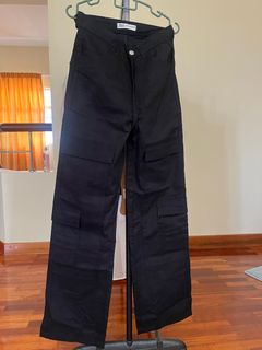 (Category: ) located in . Submitted by lucky_wardrobe (Listing ID 1365708459, Image 1). Description: .