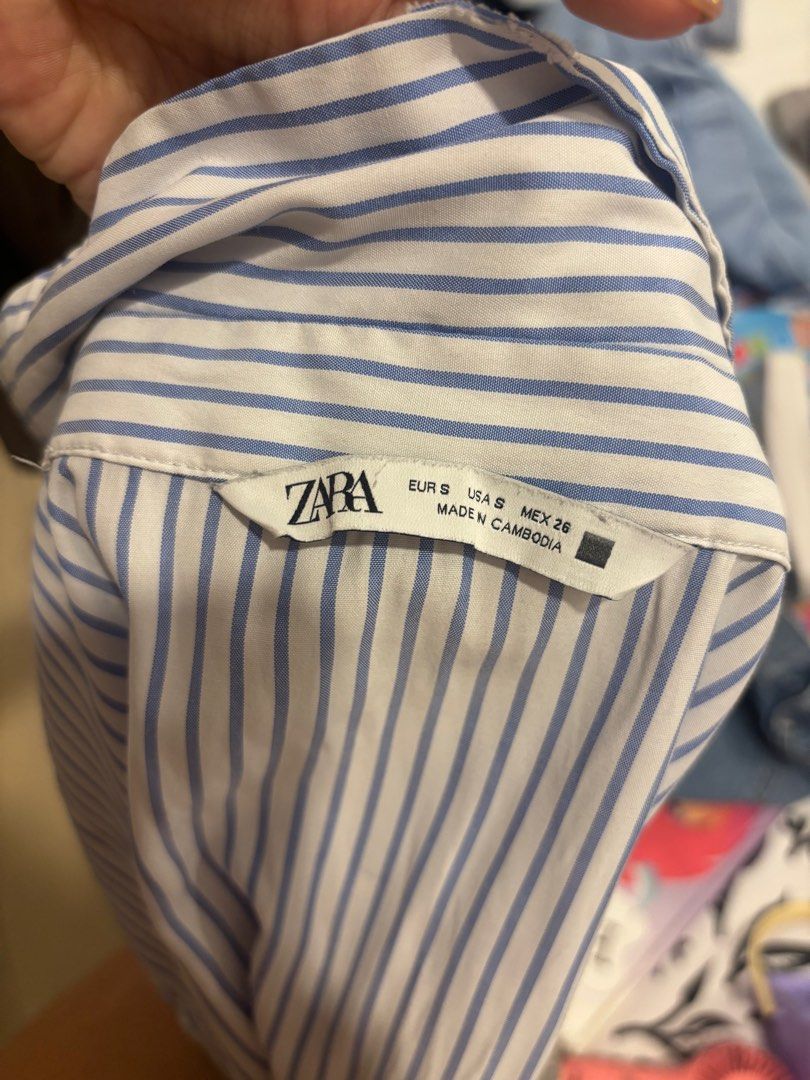 Zara Collared White And Blue Dress (Category: Dresses) located in Cebu City. Submitted by kari30 (Listing ID 1365798375, Image 2). Description: Size S, but can definitely fit M Rfs: decluttering .