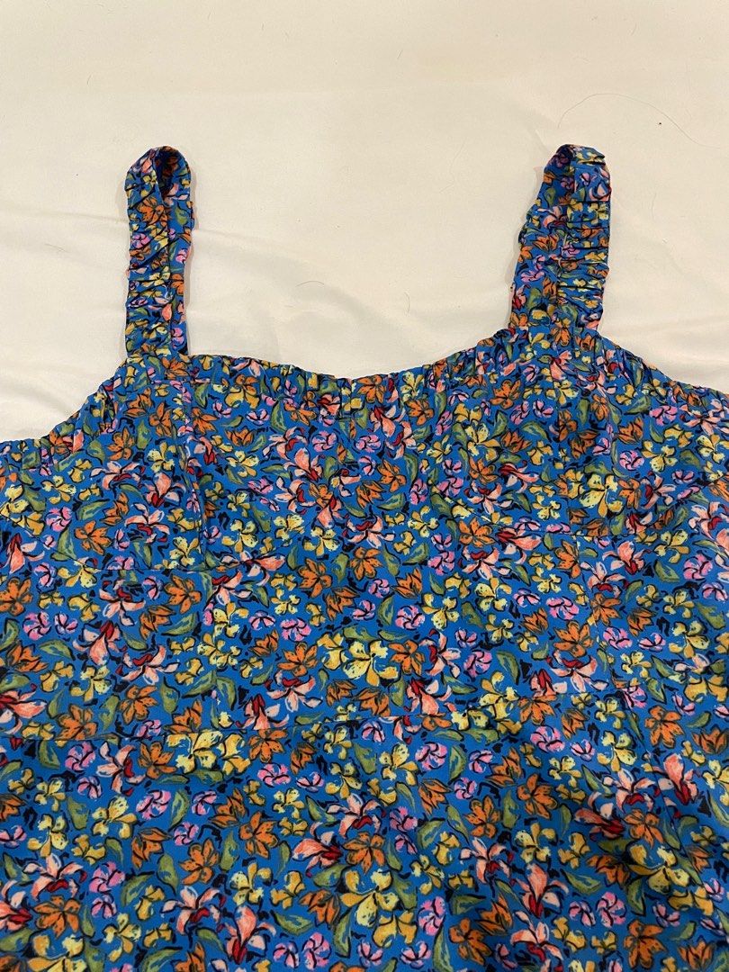 Zara floral bustier dress (Category: Dresses) located in Bacolod City. Submitted by declutter___byB (Listing ID 1365723769, Image 2). Description: Used once. Vv cute.