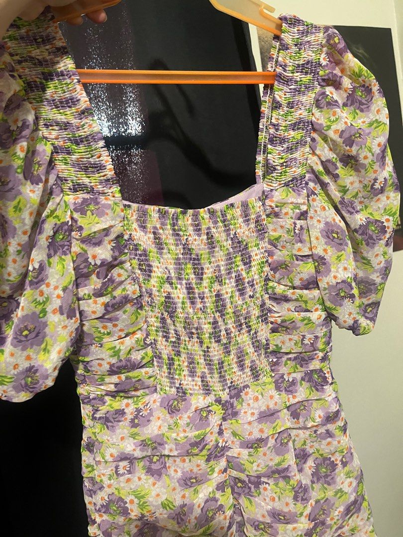 Zara floral dress (Category: Dresses) located in Manila. Submitted by cj101010 (Listing ID 1365689579, Image 2). Description: .