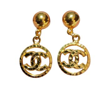 (Category: ) located in . Submitted by KJO_Jewellery (Listing ID 1365919873, Image 1). Description: .