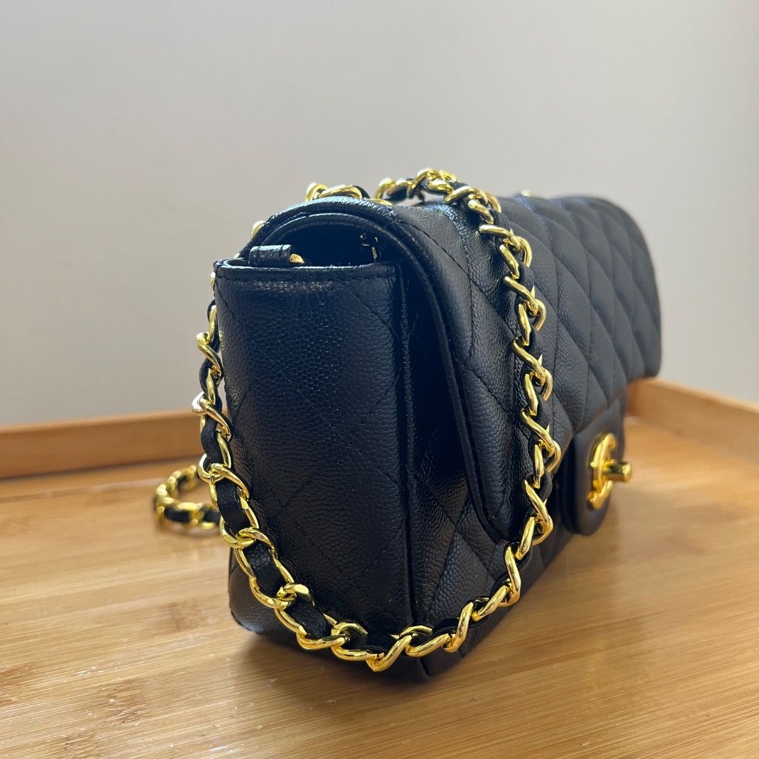 Chanel Rectangular Mini Flap Bag (Category: Luxury Bags & Wallets) located in Antipolo. Submitted by mjlenihcpreloved (Listing ID 1323393134, Image 2). Description: .