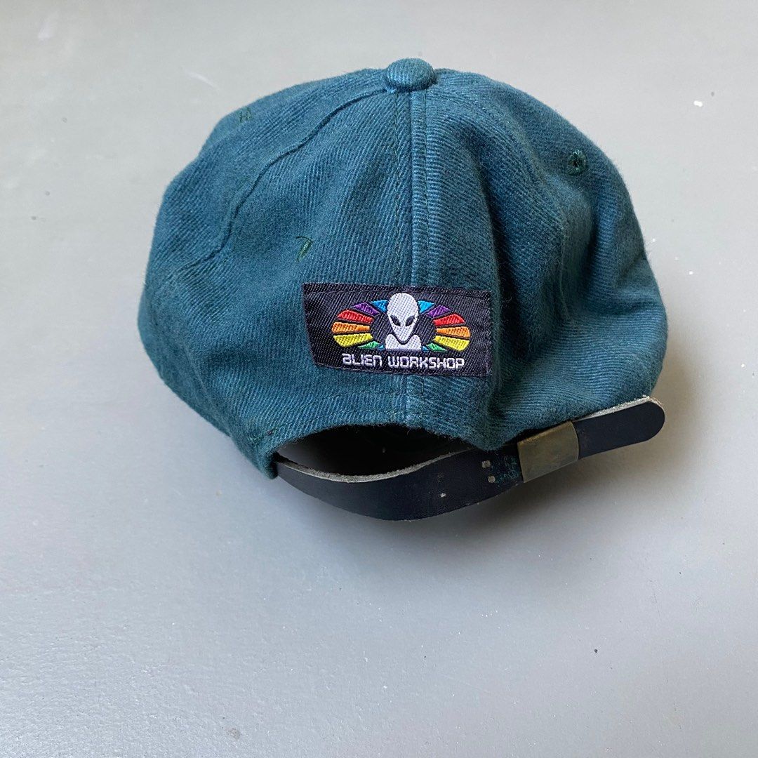 Alien workshop cap (Category: Caps & Hats) located in Singapore. Submitted by garbloots (Listing ID 1365906428, Image 2). Description: Vintage Alien Workshop cap Adjustable strap.