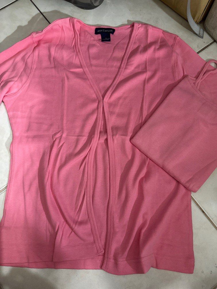 Ann taylor cardigan and sando top set (Category: Others Tops) located in San Juan City. Submitted by annietango (Listing ID 1365940611, Image 1). Description: Cardigan only - 400 Tank top only - 300 Set - 700.