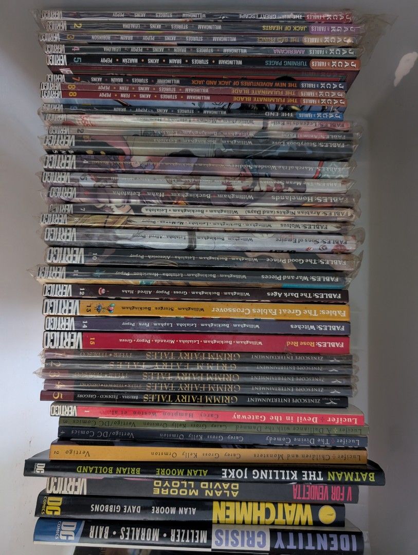 Assorted Comics (Category: Comics & Manga) located in Singapore. Submitted by liewell1 (Listing ID 1365864165, Image 1). Description: assorted Comics for sale $10 each self collect at 080108.