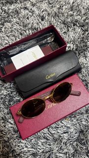 (Category: ) located in . Submitted by preloved.clothes_ (Listing ID 1365927010, Image 1). Description: .