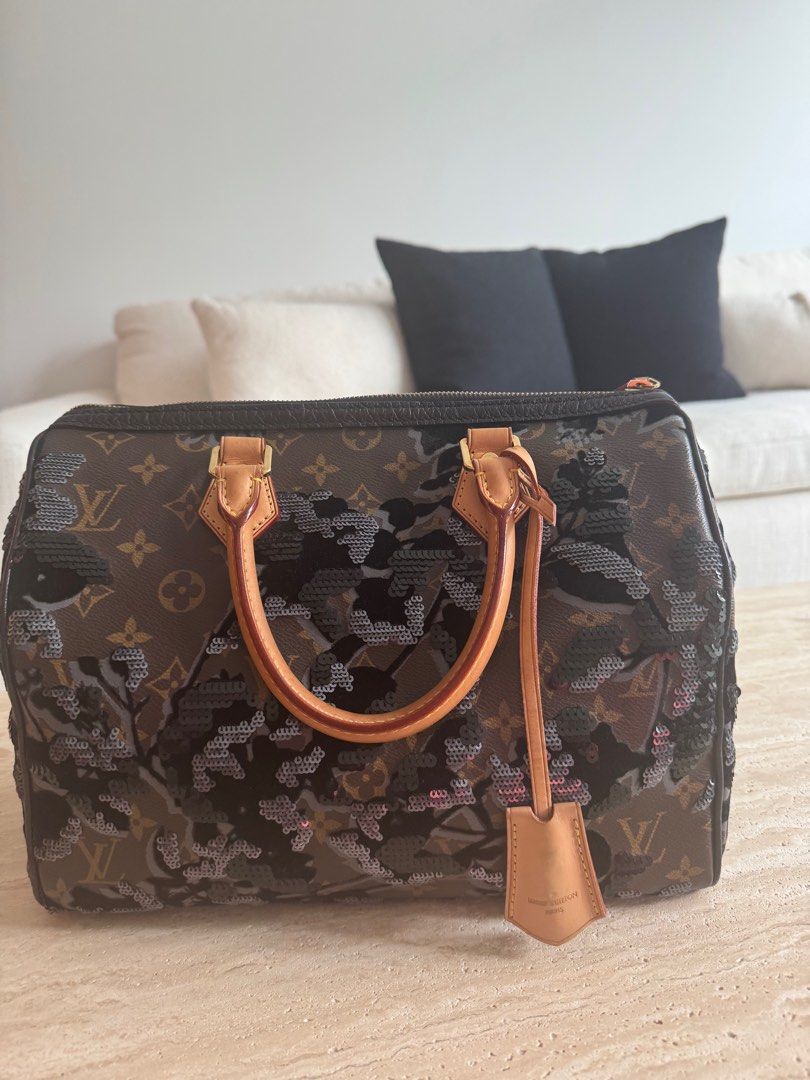 Authentic Louis Vuitton Fleur de Jais (Category: Luxury Bags & Wallets) located in Manila. Submitted by houseoflouvre (Listing ID 1365846749, Image 2). Description: Authentic limited edition Louis Vuitton speedy fleur de jais .