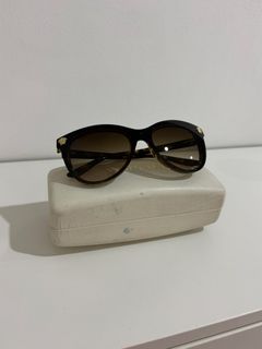 (Category: ) located in . Submitted by think.preloved_ (Listing ID 1282945166, Image 1). Description: .