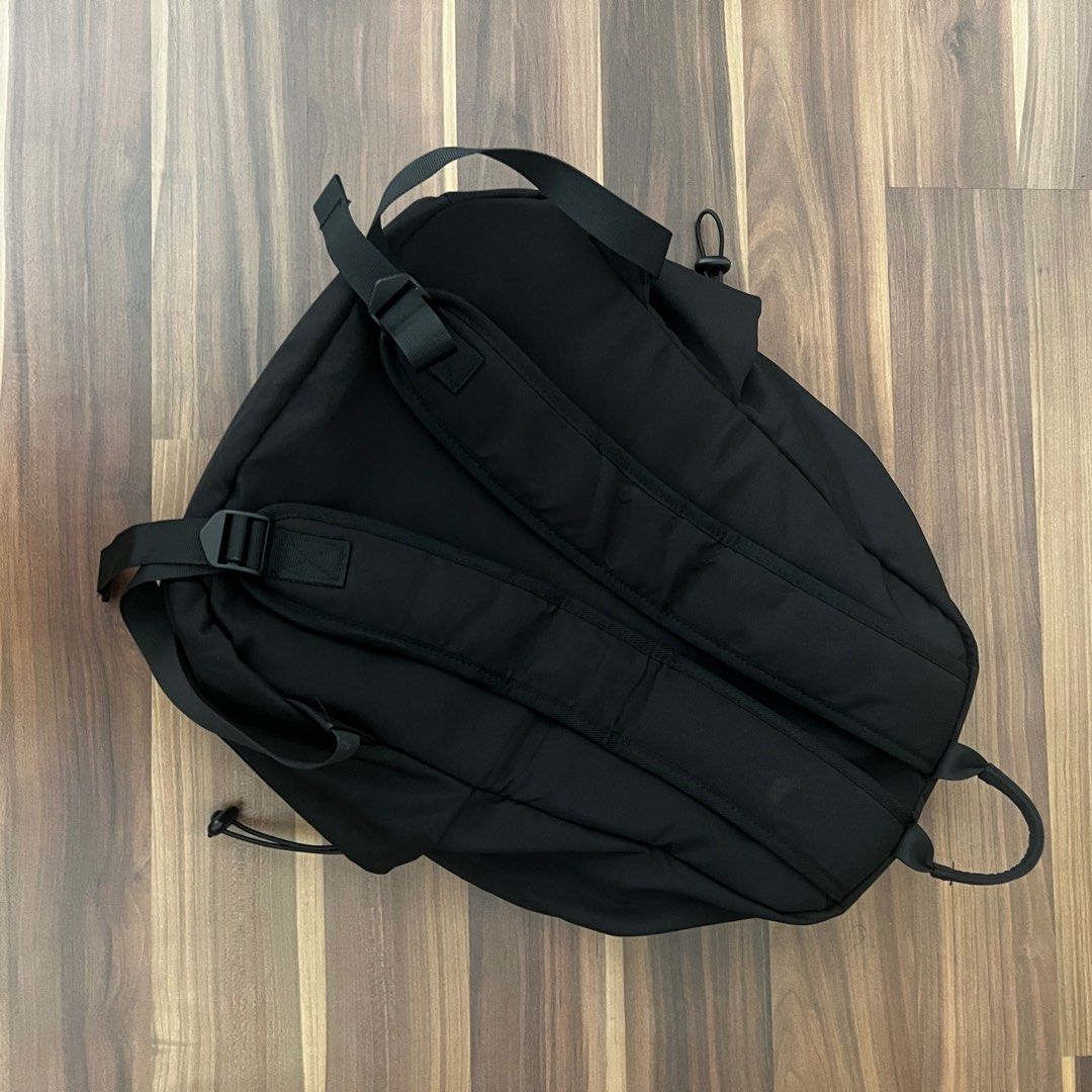 Backpack (Category: Backpacks) located in Shah Alam. Submitted by hussayne (Listing ID 1365956960, Image 3). Description: Pos Dfod.