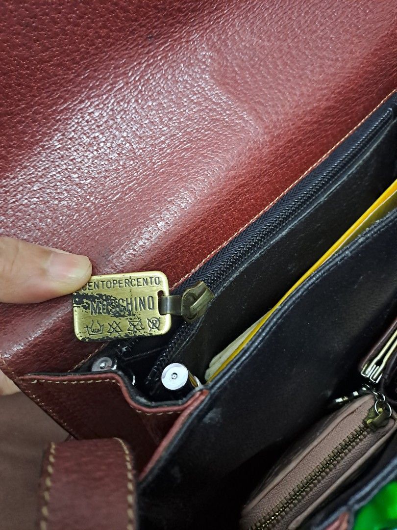 Bags vintage (Category: Luxury Bags & Wallets) located in Manila. Submitted by joanbalde39643 (Listing ID 1366004231, Image 1). Description: moschino genuine leather vintage from italy..msgs me about info..