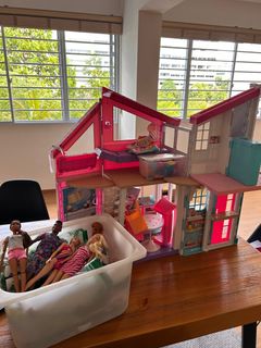 (Category: ) located in . Submitted by ohhellocupcake (Listing ID 1365882299, Image 1). Description: .
