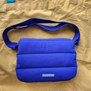BEYOND THE VINES Poofy Bag - Cobalt Blue