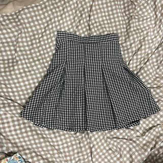 (Category: ) located in . Submitted by dianscloset (Listing ID 1365985624, Image 1). Description: .
