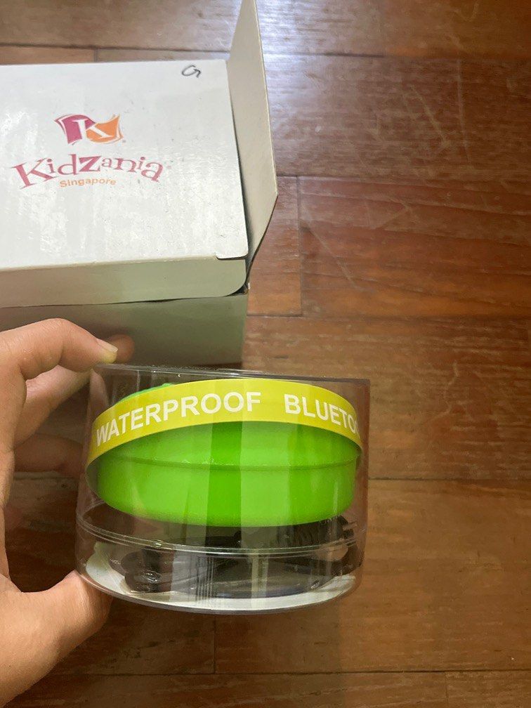 Bluetooth Waterproof Speaker from Kidzania (Category: Soundbars, Speakers & Amplifiers) located in Singapore. Submitted by zzzpepperzzz (Listing ID 1365874418, Image 2). Description: never opened and never used waterproof and can be used at pools and in the shower bluetooth connected .