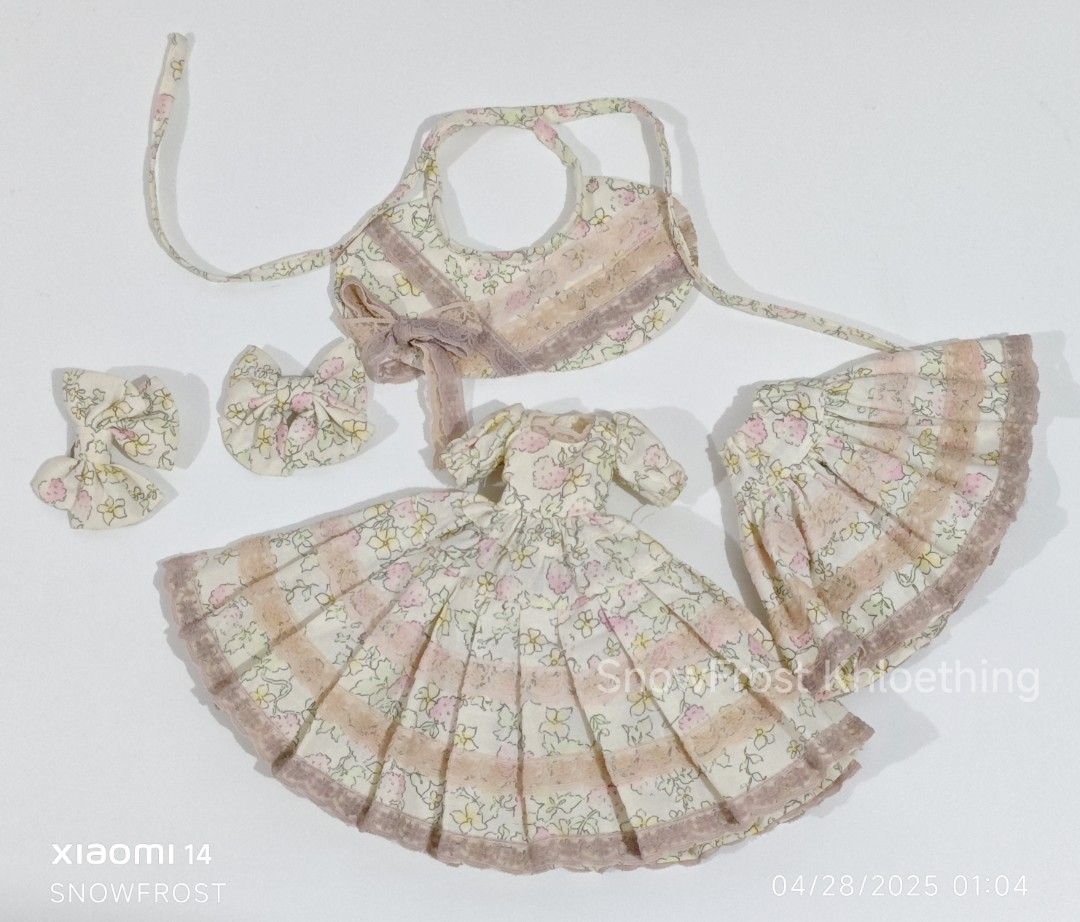 Blythe doll / pullip doll clothes set (Category: Kids Toys) located in Quezon City. Submitted by snowfrostkhloething (Listing ID 1366002252, Image 2). Description: .
