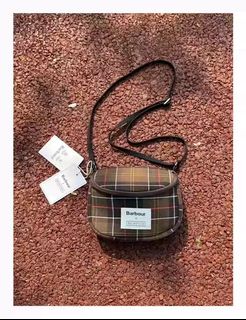(Category: ) located in . Submitted by thriftlet (Listing ID 1365862953, Image 1). Description: .