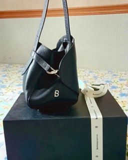 (Kategori: ) berada di . Dikirim oleh prelove_by_cha1 (ID iklan 1365982357, Gambar 1). Deskripsi: .