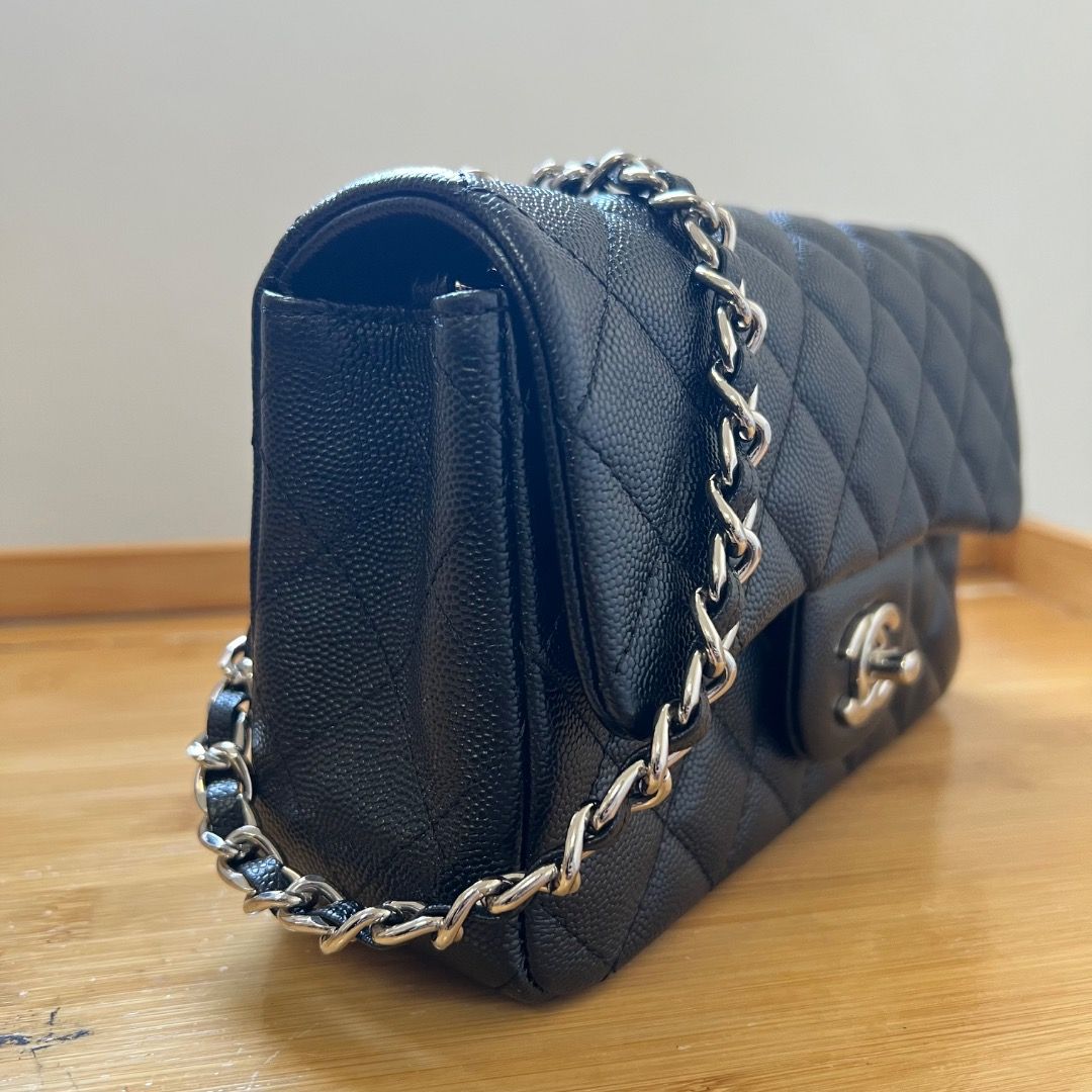 Chanel Rectangular Mini Flap Bag (Category: Luxury Bags & Wallets) located in Antipolo. Submitted by mjlenihcpreloved (Listing ID 1323392950, Image 2). Description: .