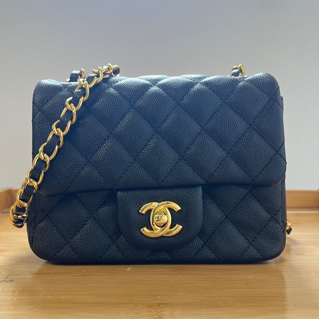 Chanel Square Mini Flap Chain Bag (Category: Luxury Bags & Wallets) located in Antipolo. Submitted by mjlenihcpreloved (Listing ID 1333790535, Image 1). Description: .