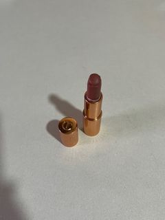 Charlotte Tilbury Matte Lipstick Mini Pillow Talk
