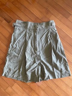 (Category: ) located in . Submitted by philodendron.5 (Listing ID 1365841463, Image 1). Description: .