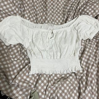 (Category: ) located in . Submitted by dianscloset (Listing ID 1365980078, Image 1). Description: .