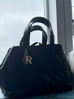 （分類：）位於 。 由 YMHHK 提交（商品編號 1365897954，圖片 1）。簡介： 。