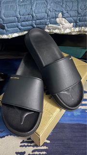 (Category: ) located in . Submitted by asdaria (Listing ID 1365964181, Image 1). Description: .