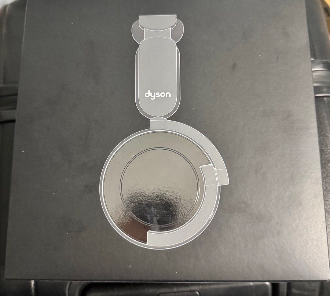 Dyson ontrac (Category: Headphones & Headsets) located in Singapore. Submitted by youure (Listing ID 1365953831, Image 1). Description: Brand new sealed.
