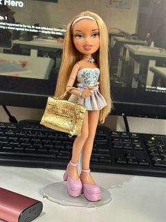 FOR TRADE: BRATZ BACK TO SCHOOL CLOE