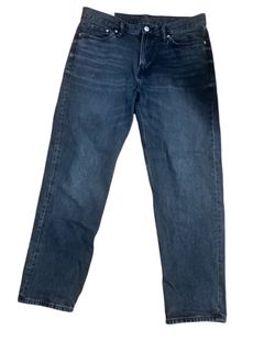 (Category: ) located in . Submitted by izz_store (Listing ID 1365986939, Image 1). Description: .