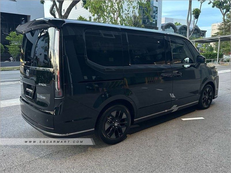 HONDA STEPWAGON SPADA CHEAPEST RENTAL LONG TERM! SHORT TERM ARE WELCOME!62872684703747112