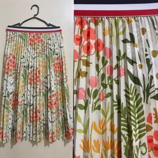 (Category: ) located in . Submitted by iamili (Listing ID 1365895242, Image 1). Description: .