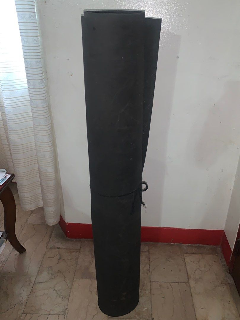 Jump rope mat (Category: Exercise Mats) located in Pasig City. Submitted by rieperez (Listing ID 1365844023, Image 2). Description: Rfs: doesnt use anymore.