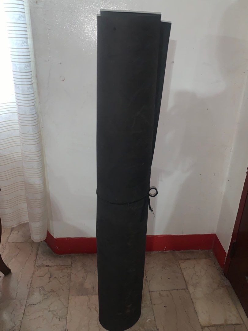 Jump rope mat (Category: Exercise Mats) located in Pasig City. Submitted by rieperez (Listing ID 1365844023, Image 3). Description: Rfs: doesnt use anymore.