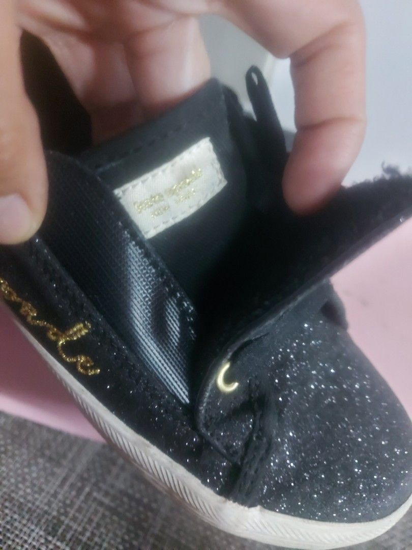 Keds x kate spade new york Kickstart Jr Script (Category: Babies & Kids Fashion) located in Manila. Submitted by caleoana08 (Listing ID 1365935435, Image 3). Description: Keds x Kate Spade sneakers for girls, with box Size 10.5 (17 cm).