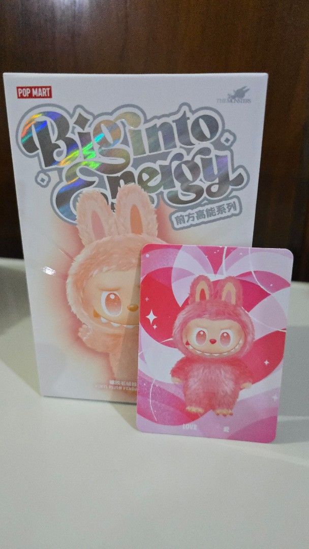Labubu v3 merah- love, Toys & Collectibles, Lainnya di Carousell