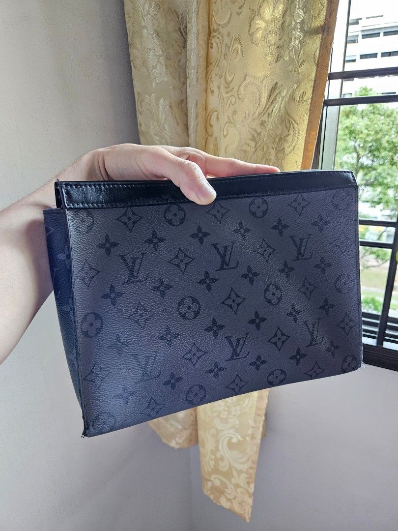 Louis Vuitton Pochette Voyage Monogram (Category: Bags & Wallets) located in Singapore. Submitted by dee.kit.dragreder (Listing ID 1365908495, Image 2). Description: Selling my beloved Louis Vuitton Clutch. Bought in 2023, has some wear and tear. A quick fix at a boutique repair shop for $100+ and it will look as good as new! Able to provide receipt for proof of authenticity..