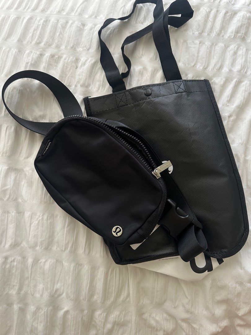 Lululemon Everywhere Bag 1L (BRAND NEW) (Category: Cross-body Bags) located in Mandaluyong City. Submitted by n444t (Listing ID 1365875950, Image 2). Description: RFS: want another color / changed my mind .