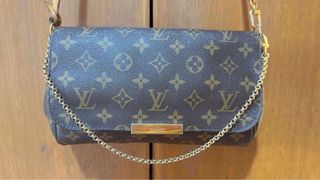 (Category: ) located in . Submitted by trendyfindscitrine (Listing ID 1365911806, Image 1). Description: .