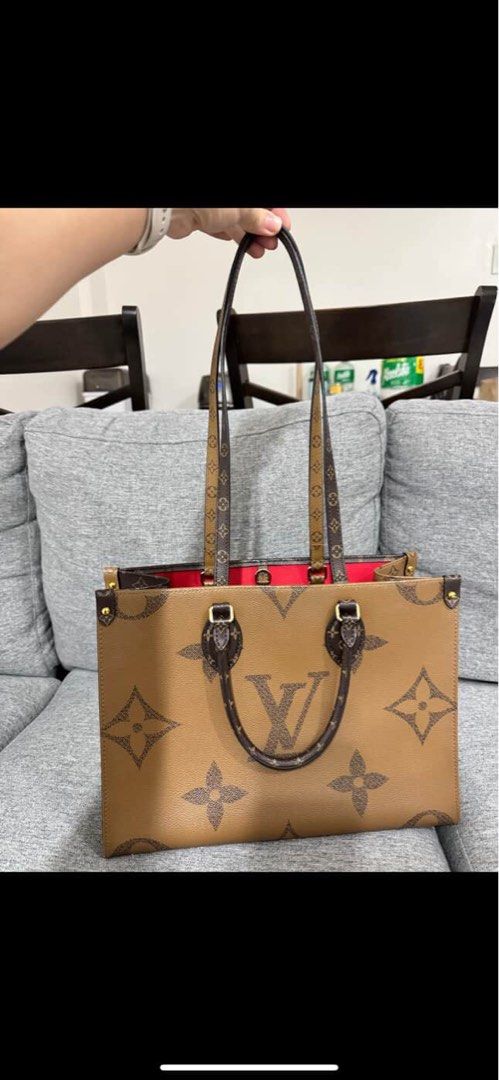 Lv otg (Category: Luxury Bags & Wallets) located in Muntinlupa City. Submitted by tin09uy (Listing ID 1365926794, Image 1). Description: Lv otg mm no flaws super kinis and Ganda pa dm sa interested dust bag only .