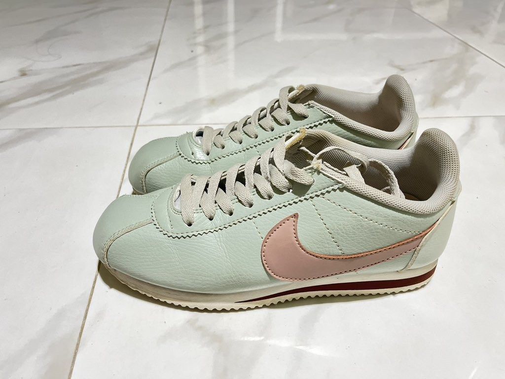 nike cortez light bone particle pink