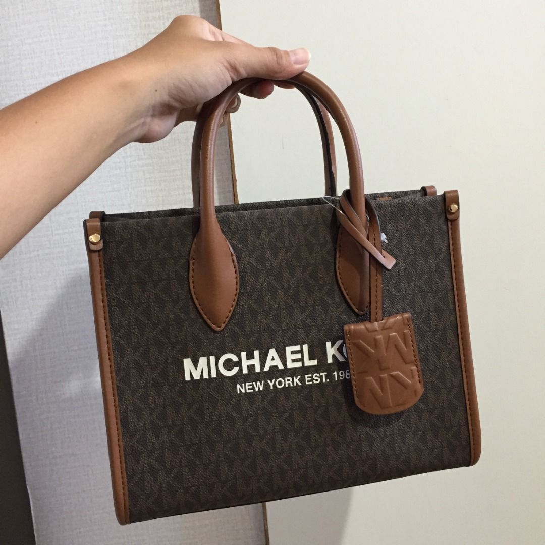 Original MK Mirella -mono brown CLEARANCE (Category: Luxury Bags & Wallets) located in Cagayan de Oro. Submitted by glennarose (Listing ID 1365942971, Image 1). Description: This product is 100% ORIG and was personally purchased from the official store. I am not affiliated with, authorized by, or an official reseller of the brand. Message for more details ALL ITEMS MUST GO!! CLEARANCE SALE!! PAUBOS SALE!!.
