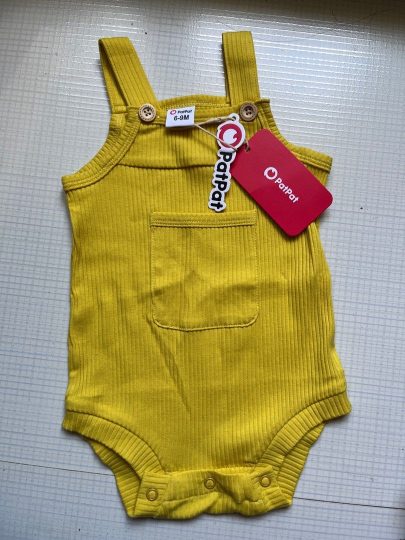 Patpat Onesie (Mustard Yellow) (Category: Babies & Kids Fashion) located in Paranaque City. Submitted by aeyprel (Listing ID 1365842351, Image 1). Description: Brandnew with Tag 0-3 months on tag (depend on the size of your baby) Mustard Yellow.