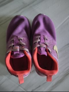 PRELOVED ORIGINAL NIKE GIRL'S SHOES
