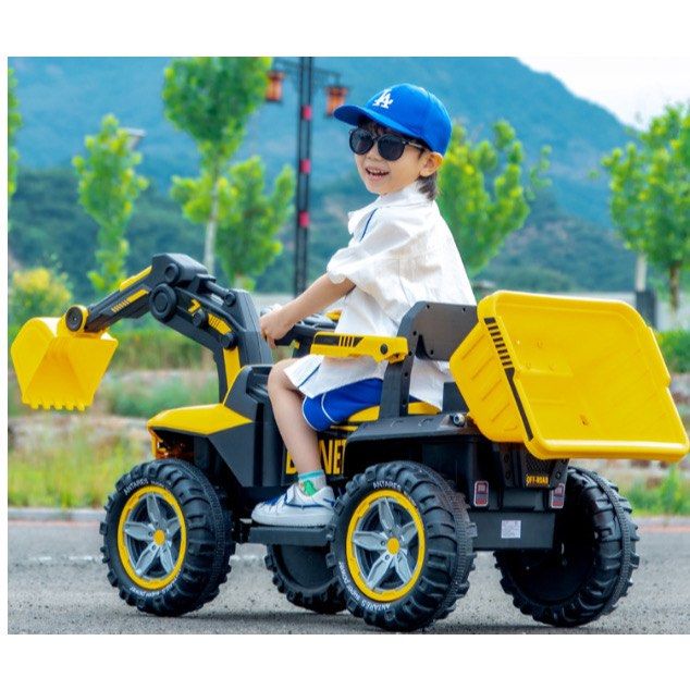 Rechargeable Excavator Dump Truck (Category: Construction Tools & Equipment) located in Lipa City. Submitted by kayetperry (Listing ID 1365919120, Image 3). Description: Picture used for reference only.