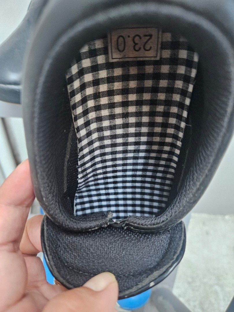 School Black shoes (Category: Casual Shoes) located in Paranaque City. Submitted by teodrew (Listing ID 1365926466, Image 2). Description: good as new for the new school year size 35 to 36 no brand bought in Japan.