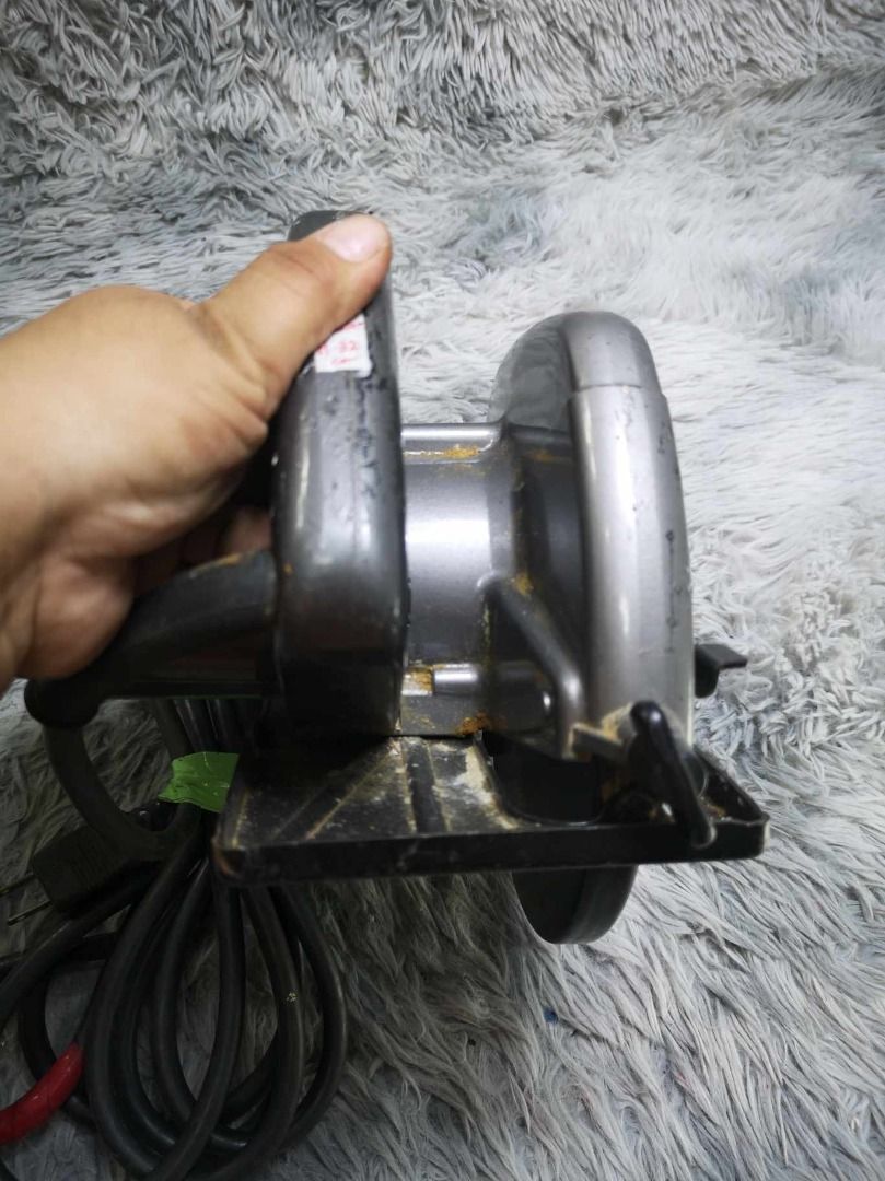 Silver Gray Circular Saw (Category: Lightings, Horns, and other Electrical Parts and Accessories) located in Santa Cruz. Submitted by jmy_surplus.2 (Listing ID 1365966718, Image 3). Description: Size ; L - 40 W - 35 H - 32 Color ; Gray Type ; Saw Brand ; No brand Material ; Metal Style ; Silver Gray Circular saw JMY 4.