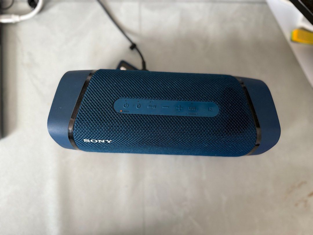 Sony Bluetooth Speaker (Category: Soundbars, Speakers & Amplifiers) located in Singapore. Submitted by ssmdu (Listing ID 1365875071, Image 2). Description: Sony SBS-XB33 speaker .