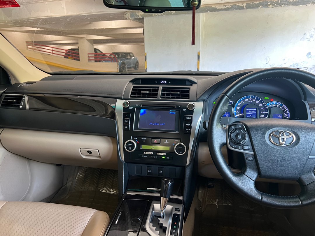 Toyota Camry 2.5 Hybrid (A)62863128700673114